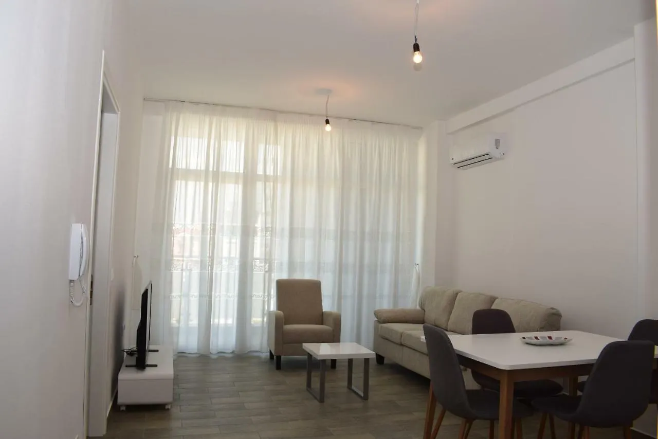 Kika 2 Apartments Tirana 0*,  Albania